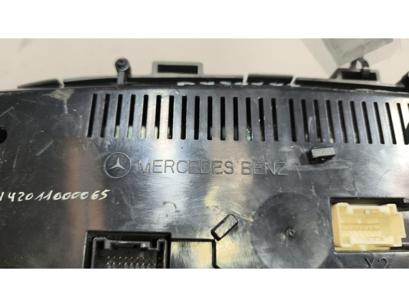 Recambio de cuadro instrumentos para mercedes-benz oc 500 le-1830h referencia OEM IAM A0034466121  