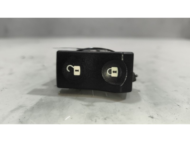 Recambio de interruptor para renault magnum ab diesel referencia OEM IAM 5010589024  