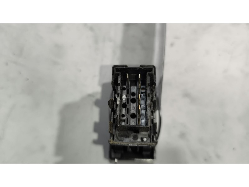 Recambio de interruptor para renault magnum ab diesel referencia OEM IAM 5010480359  