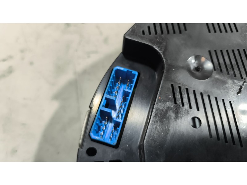 Recambio de cuadro instrumentos para iveco stralis (ad/at) referencia OEM IAM 504025358  