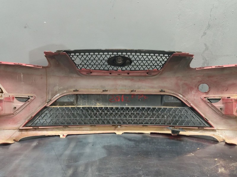Recambio de paragolpes delantero para ford focus berlina (cap) 2.0 tdci cat referencia OEM IAM   