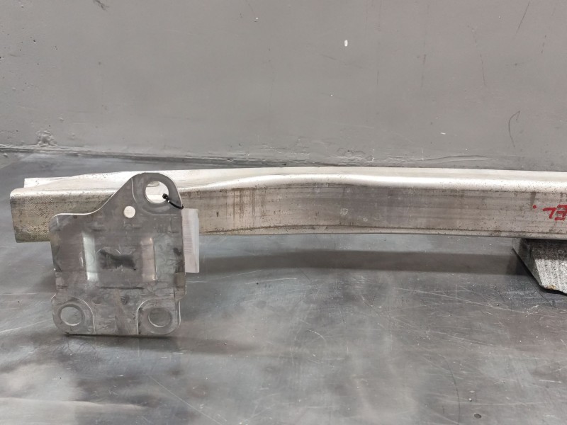 Recambio de refuerzo paragolpes delantero para renault megane ii classic berlina confort authentique referencia OEM IAM   