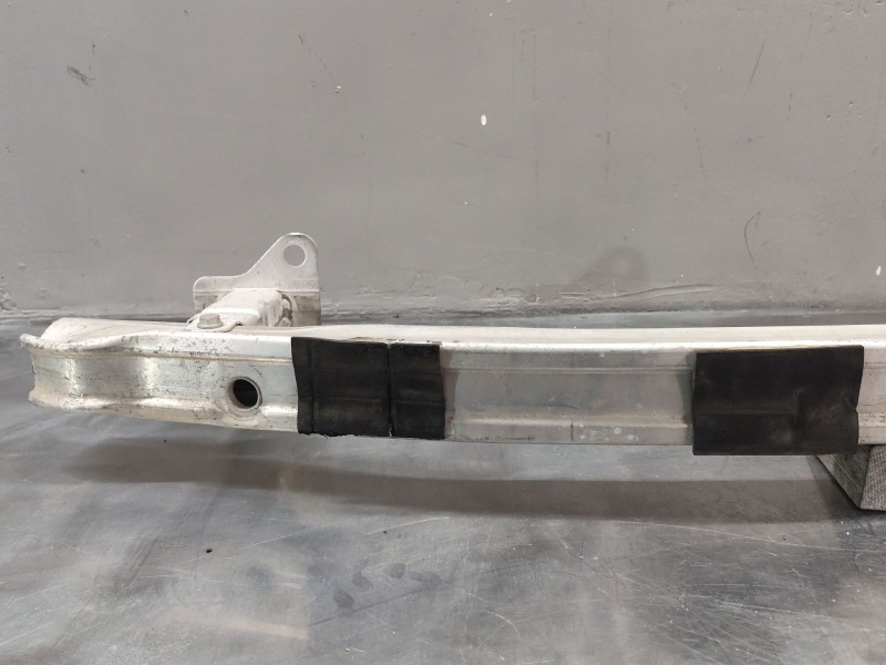 Recambio de refuerzo paragolpes delantero para renault megane ii classic berlina confort authentique referencia OEM IAM   