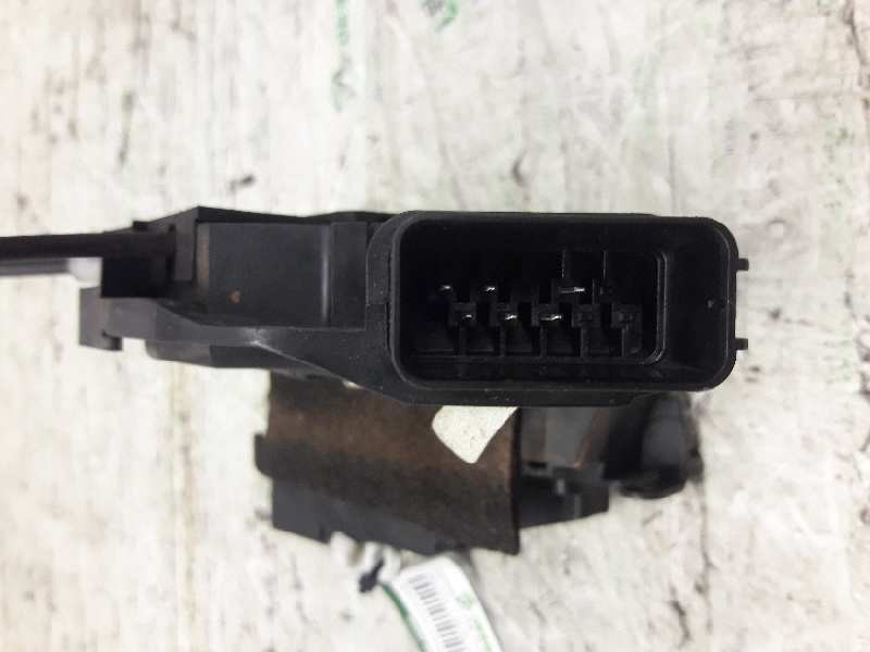 Recambio de cerradura puerta delantera derecha para mazda 3 berlina (bk) 1.6 crdt active referencia OEM IAM   