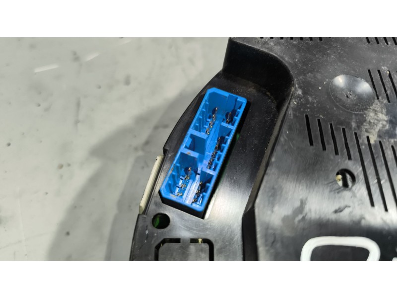 Recambio de cuadro instrumentos para iveco stralis (ad/at) referencia OEM IAM 504025358  