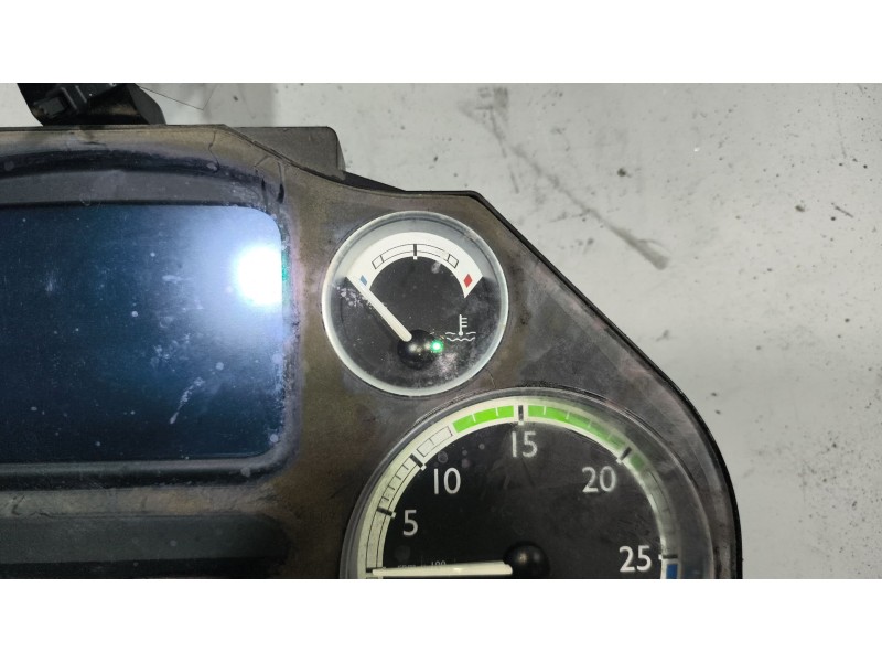 Recambio de cuadro instrumentos para daf serie lf45.xxx desde 06 6.7 diesel referencia OEM IAM 1699402 7420909972 