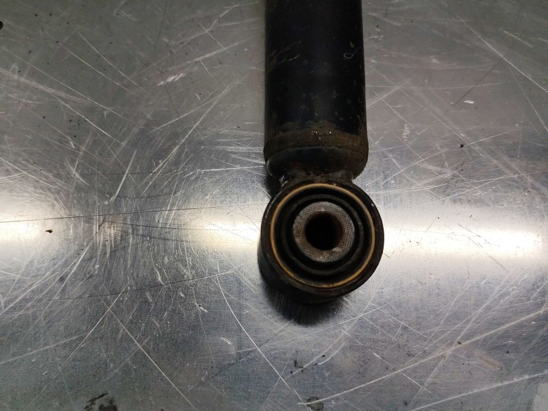 Recambio de amortiguador trasero izquierdo para audi a4 ber. (b8) básico referencia OEM IAM 8K0513035R  