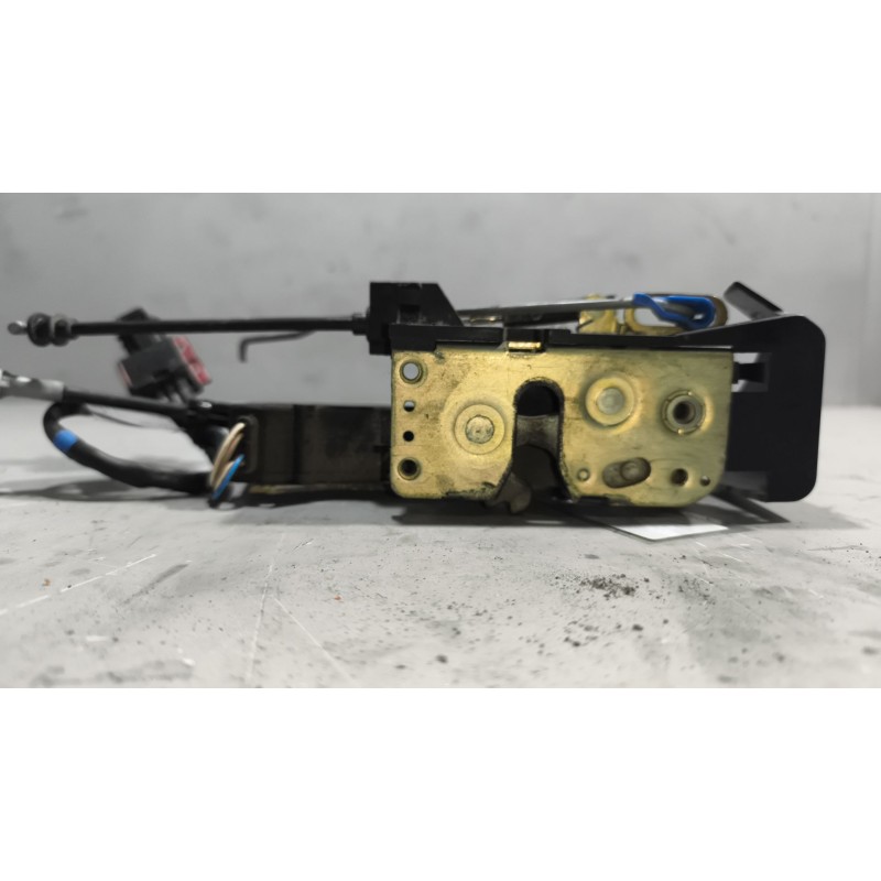 Recambio de cerradura puerta delantera izquierda para renault midlum fg xxx.10    e5 corto referencia OEM IAM 7420864256  