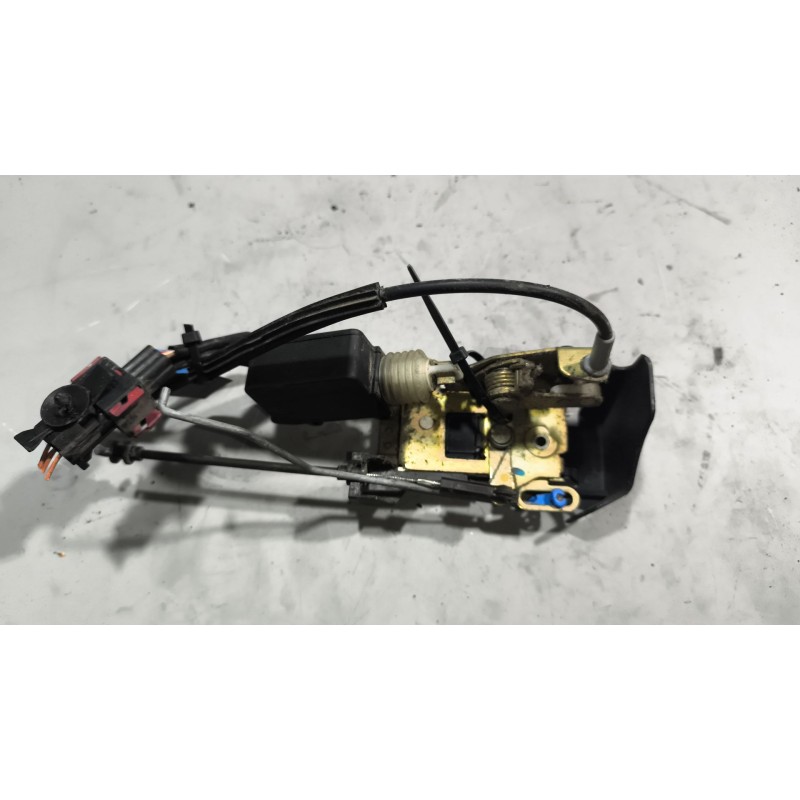 Recambio de cerradura puerta delantera izquierda para renault midlum fg xxx.10    e5 corto referencia OEM IAM 7420864256  