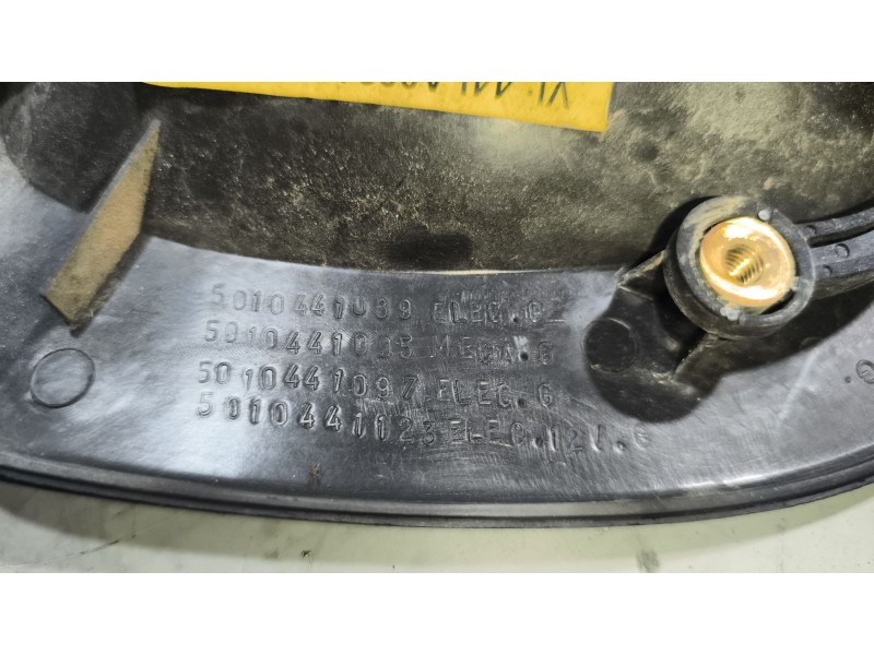 Recambio de maneta exterior delantera izquierda para renault midlum fg xxx.10    e5 corto referencia OEM IAM 5001858129 50105387