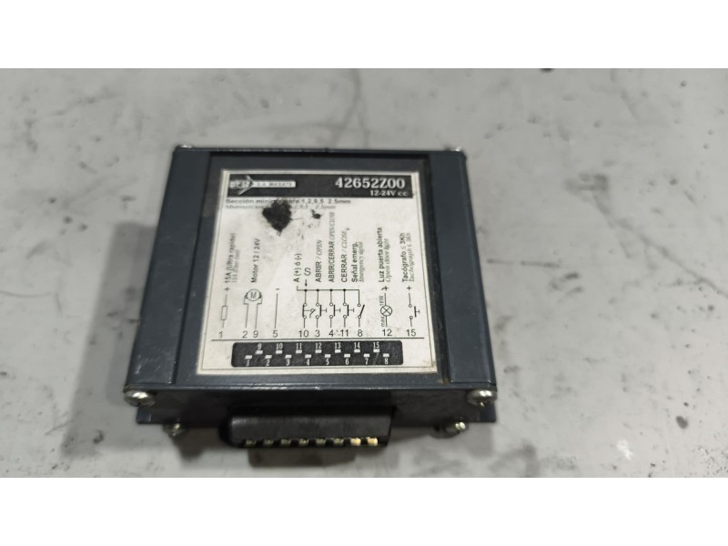 Recambio de modulo electronico para mercedes-benz oc 500 rf 2542 referencia OEM IAM 42652z00  