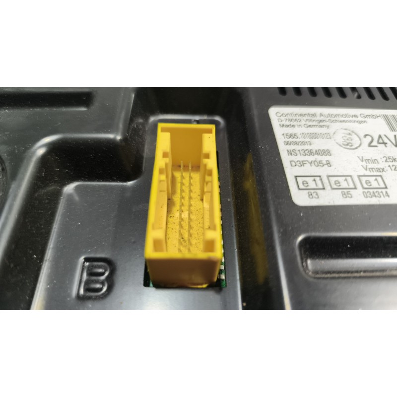 Recambio de cuadro instrumentos para renault midlum fg xxx.10    e5 corto referencia OEM IAM 7421573669  