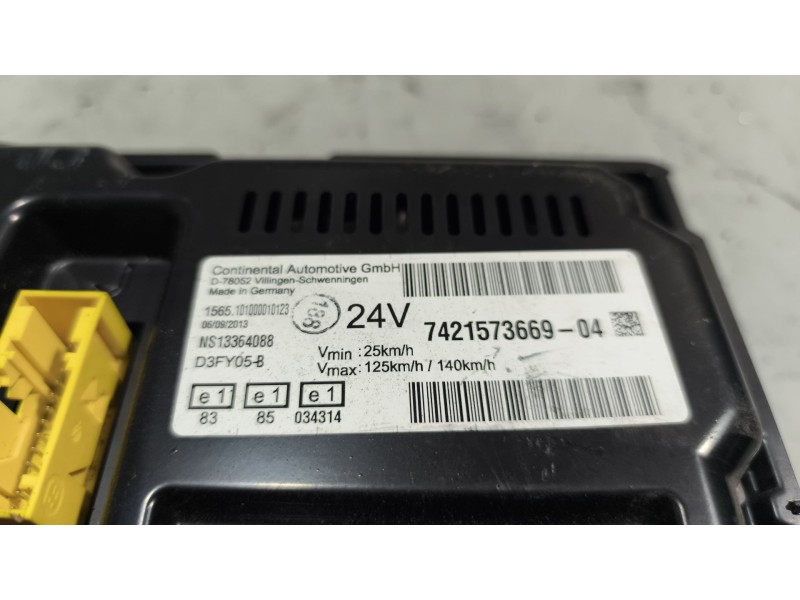 Recambio de cuadro instrumentos para renault midlum fg xxx.10    e5 corto referencia OEM IAM 7421573669  