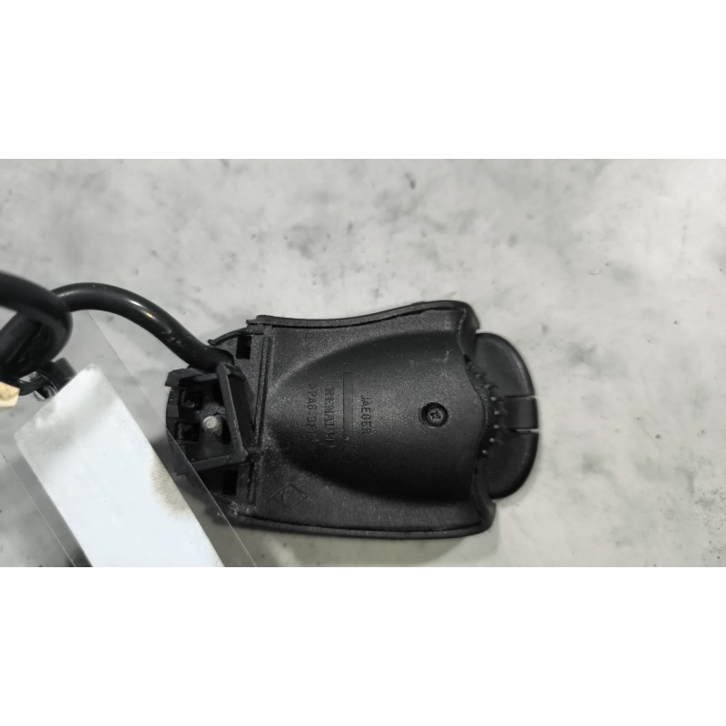 Recambio de mando radio para renault midlum fg xxx.10    e5 corto referencia OEM IAM 7421014639  