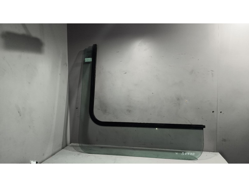 Recambio de luna custodia delantera derecha para renault magnum ab diesel referencia OEM IAM 7421011922  