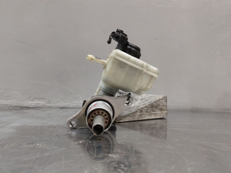 Recambio de bomba freno para volkswagen touran (1t3) 1.6 tdi referencia OEM IAM 1K1611301D  