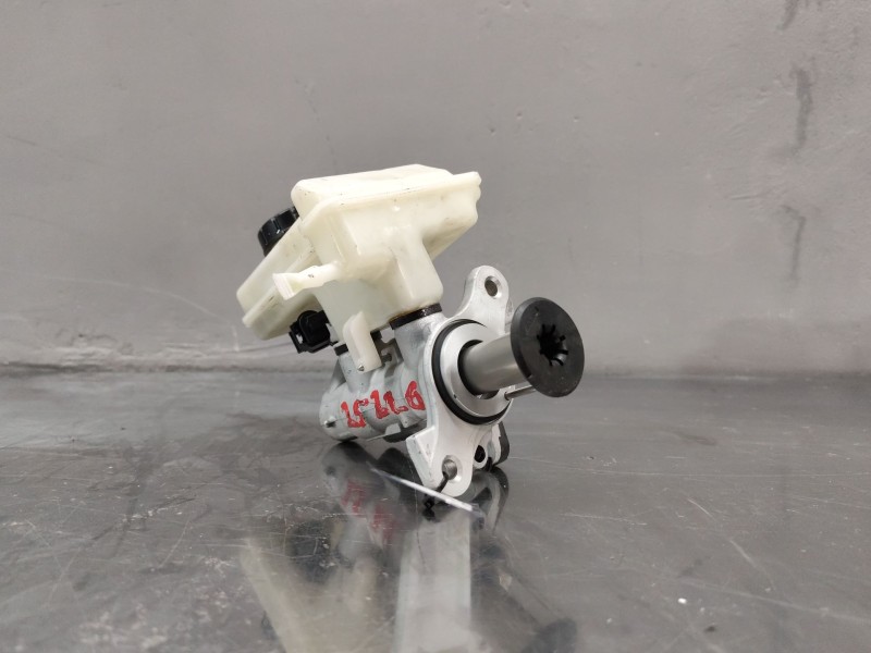 Recambio de bomba freno para audi q3 (f3b) 35 tdi quattro referencia OEM IAM 5Q1611301G  