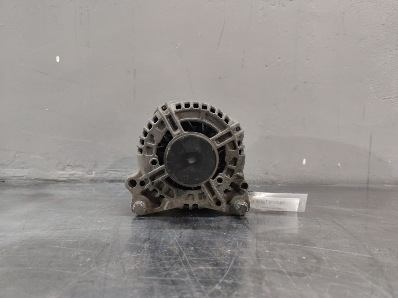 Recambio de alternador para skoda octavia ii combi (1z5) 2.0 tdi 4x4 referencia OEM IAM 06F903023F  