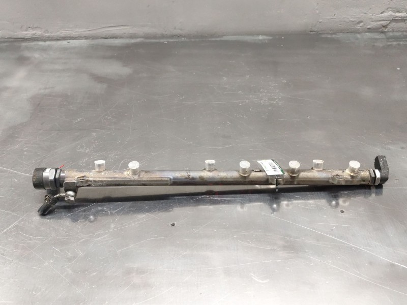 Recambio de rampa inyectora para bmw x5 (e70) xdrive 30 d referencia OEM IAM 779551403  