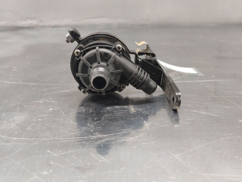 Recambio de bomba agua para bmw 4 descapotable (g23, g83) m4 competition m xdrive referencia OEM IAM 865128701  