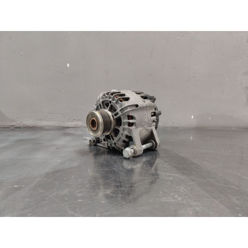 Recambio de alternador para peugeot 2008 i (cu_) 1.2 thp 110 / puretech 110 referencia OEM IAM 9818677980  