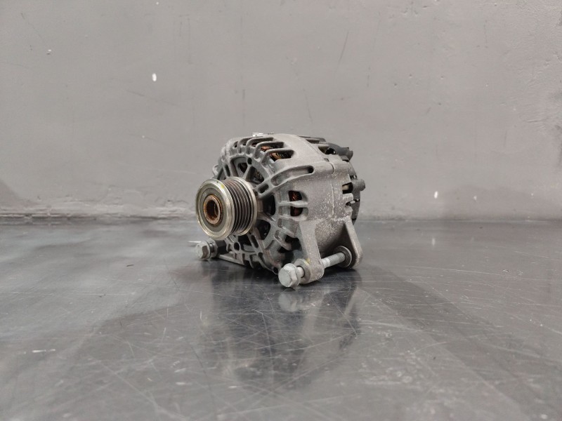 Recambio de alternador para peugeot 2008 i (cu_) 1.2 thp 110 / puretech 110 referencia OEM IAM 9818677980  