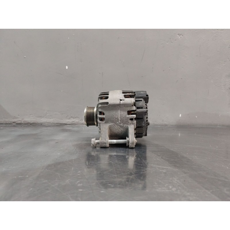 Recambio de alternador para peugeot 2008 i (cu_) 1.2 thp 110 / puretech 110 referencia OEM IAM 9818677980  