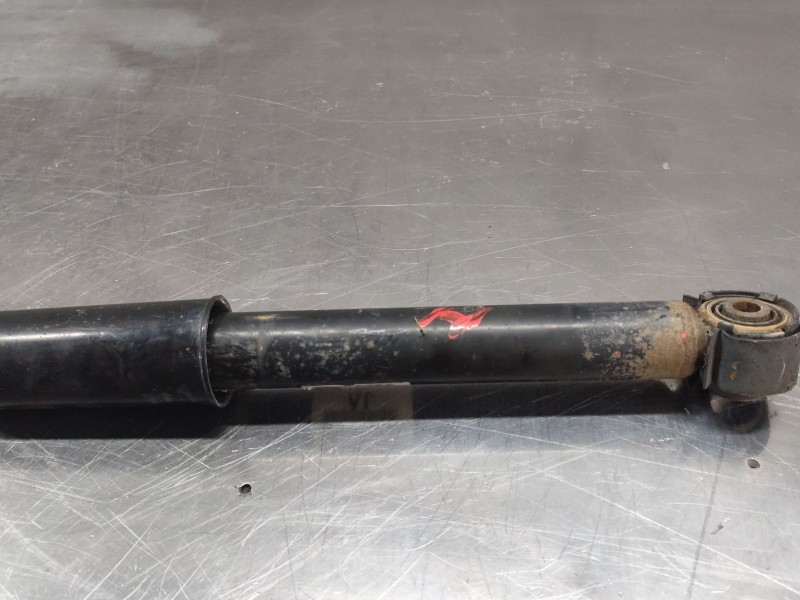 Recambio de amortiguador trasero derecho para audi a4 ber. (b8) básico referencia OEM IAM 8k0513035R  