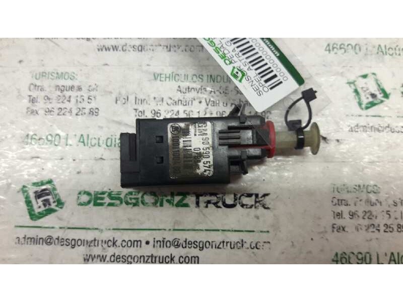 Recambio de sensor pedal embrague para opel astra g berlina club referencia OEM IAM 90590574  