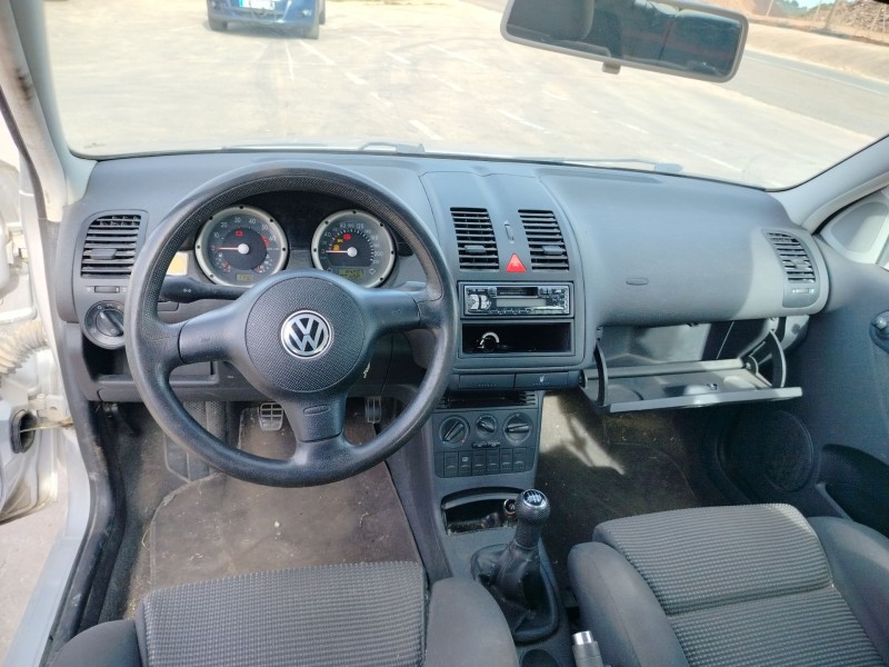 volkswagen polo (6n2) del año 2001