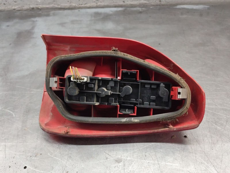 Recambio de piloto trasero izquierdo para citroën xsara picasso 2.0 hdi referencia OEM IAM 9631564080  