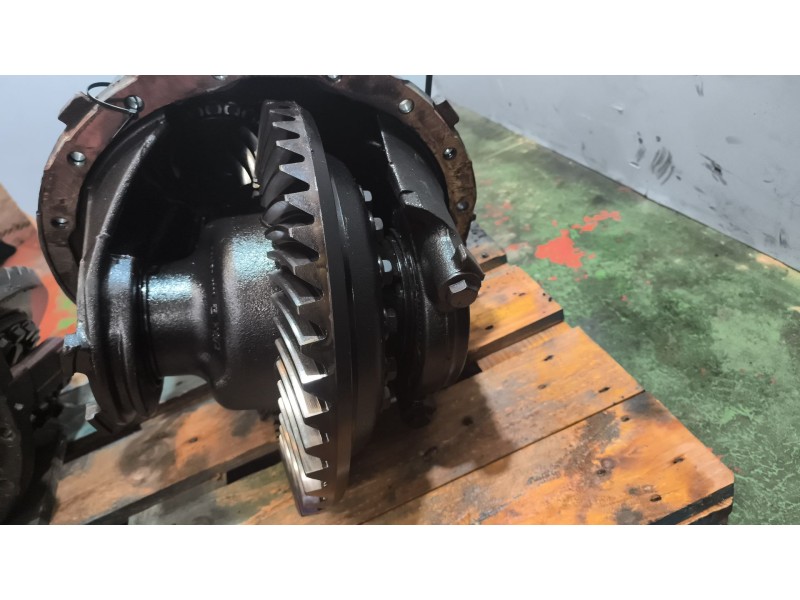 Recambio de grupo para mercedes-benz oc 500 le-1830h referencia OEM IAM A6343504400 RELACION:47X9 