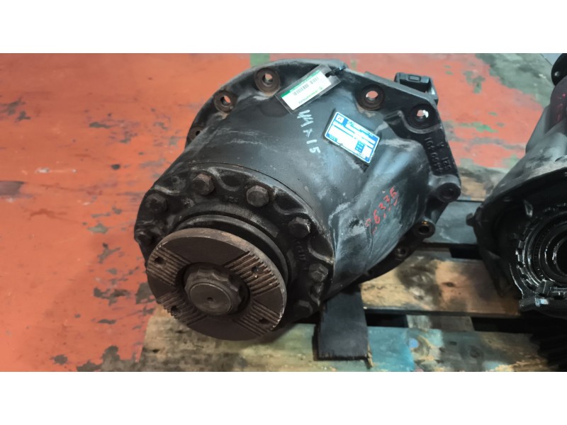 Recambio de grupo para irizar i6 435 referencia OEM IAM A132II 4474035643 RATIO:2.93/44X15