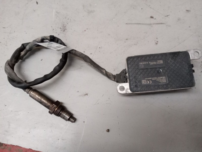 Recambio de inyector para renault magnum ab 2005 12.8 diesel referencia OEM IAM 22827993 INYECTOR ADBLUE 