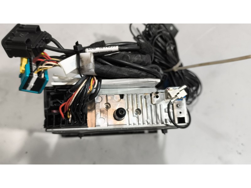 Recambio de sistema audio / radio cd para daf xf 106 480 referencia OEM IAM 1896394  