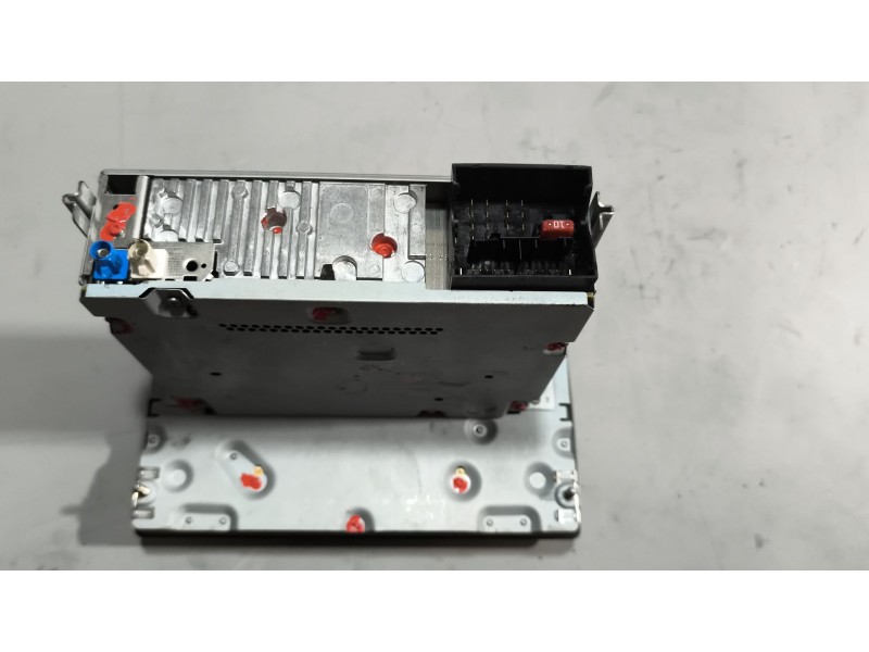 Recambio de sistema audio / radio cd para man tgx 18.xxx fg / 4x2 bl xl referencia OEM IAM 81281006017  