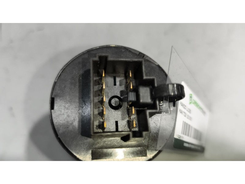 Recambio de mando luces para man tgx 18.xxx fg / 4x2 bl xl referencia OEM IAM 81255056877  