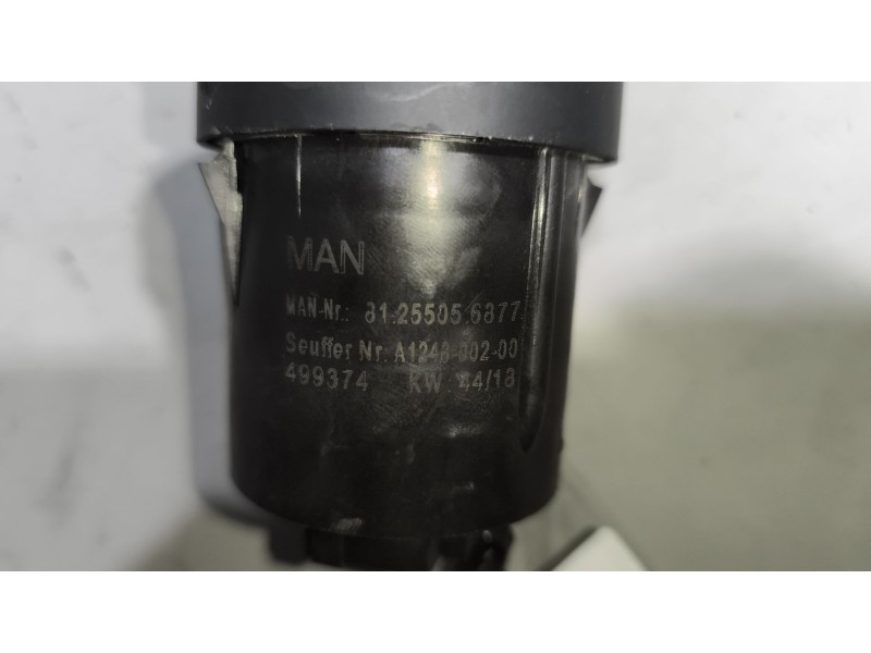 Recambio de mando luces para man tgx 18.xxx fg / 4x2 bl xl referencia OEM IAM 81255056877  