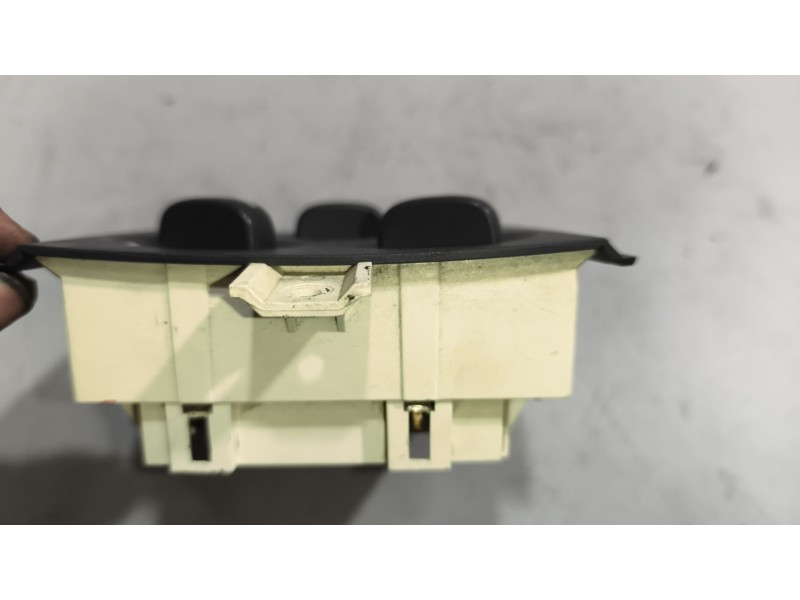 Recambio de mando calefaccion / aire acondicionado para volvo fh xxx 12.8 diesel referencia OEM IAM 20516480  