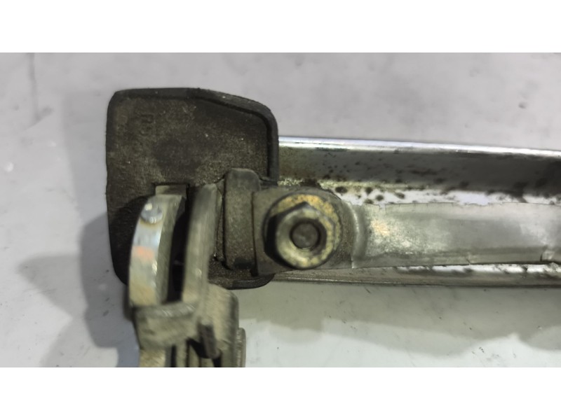 Recambio de maneta exterior delantera derecha para nissan trucks l80.09 l80.14 referencia OEM IAM   