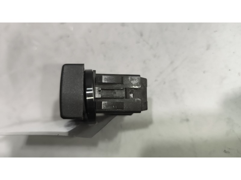 Recambio de interruptor para renault magnum ab diesel referencia OEM IAM 7420905312  