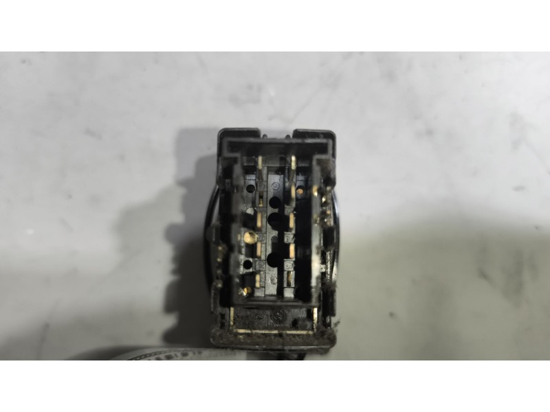 Recambio de interruptor para renault magnum ab diesel referencia OEM IAM 5010589024  