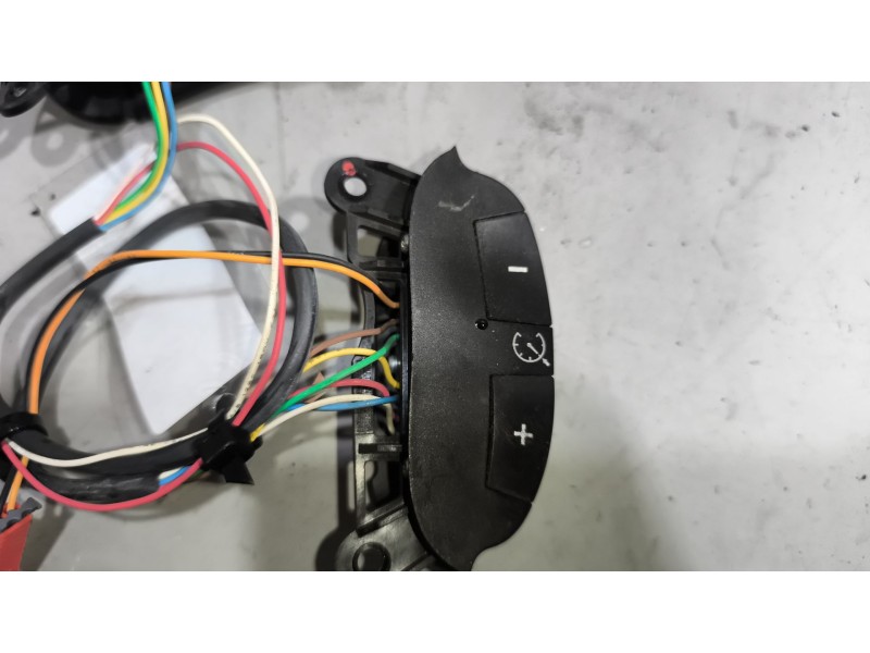 Recambio de mando volante para renault magnum ab diesel referencia OEM IAM 7484592331  