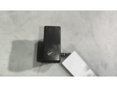 Recambio de mando elevalunas delantero izquierdo para renault midlum fg xxx.10    e5 corto referencia OEM IAM 7421043773  