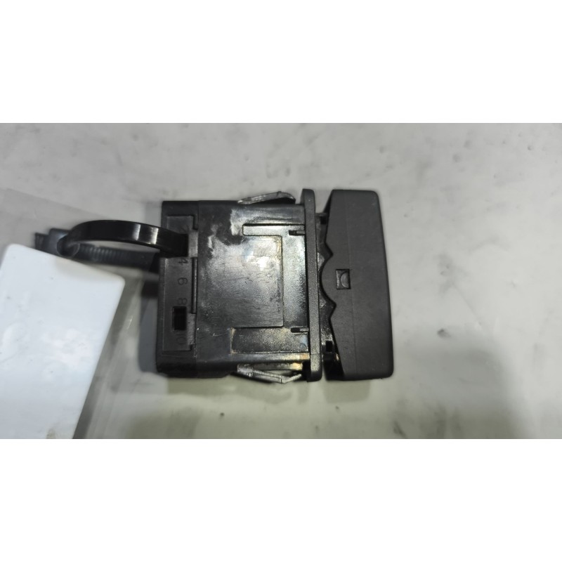 Recambio de interruptor para renault midlum fg xxx.10    e5 corto referencia OEM IAM 5010589785  