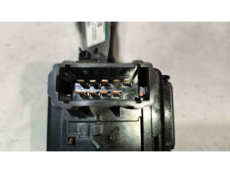 Recambio de mando intermitentes para renault midlum fg xxx.10    e5 corto referencia OEM IAM 5010589560  
