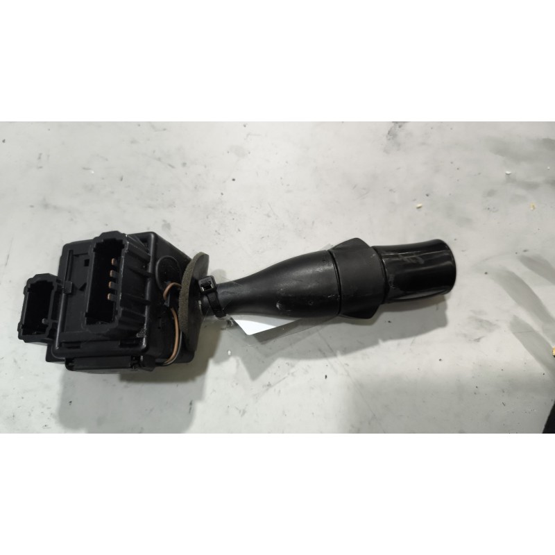Recambio de mando intermitentes para renault midlum fg xxx.10    e5 corto referencia OEM IAM 5010589560  
