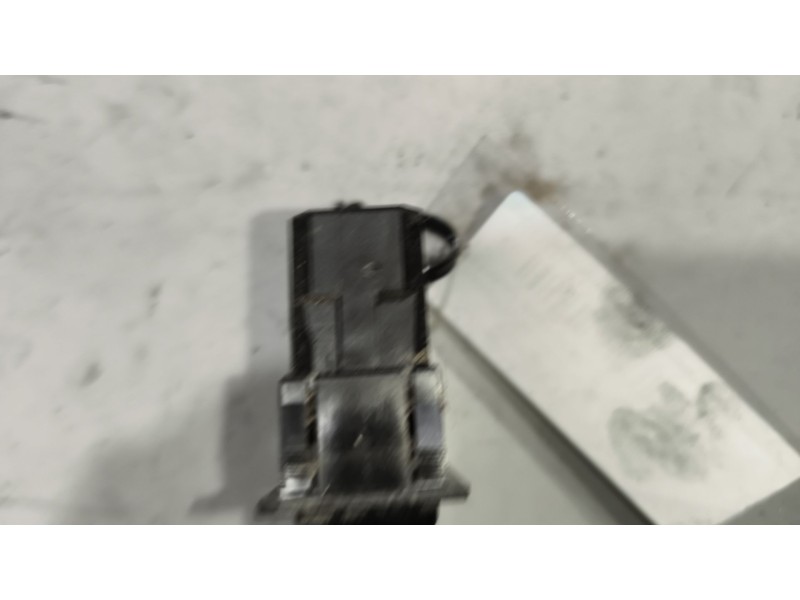 Recambio de mando elevalunas delantero derecho para renault magnum ab diesel referencia OEM IAM   