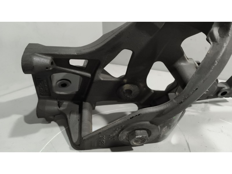 Recambio de soporte ballesta delantero para daf serie xf106 referencia OEM IAM 1849492 IZQUIERDA 