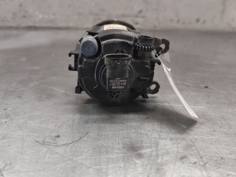 Recambio de faro antiniebla derecho para renault scenic ii grand confort dynamique referencia OEM IAM 89202503  